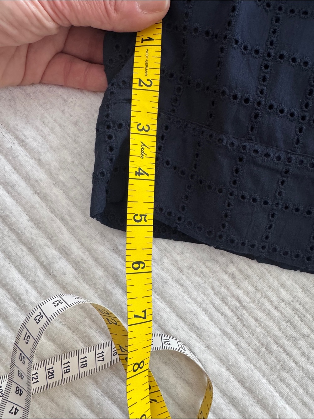 Banana Republic Factory Navy Eyelet Mid-Rise Shorts - Picture 5 of 7